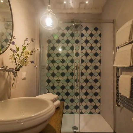 Apartment Loppia Secret Garden By Wonderful Italy Bellagio